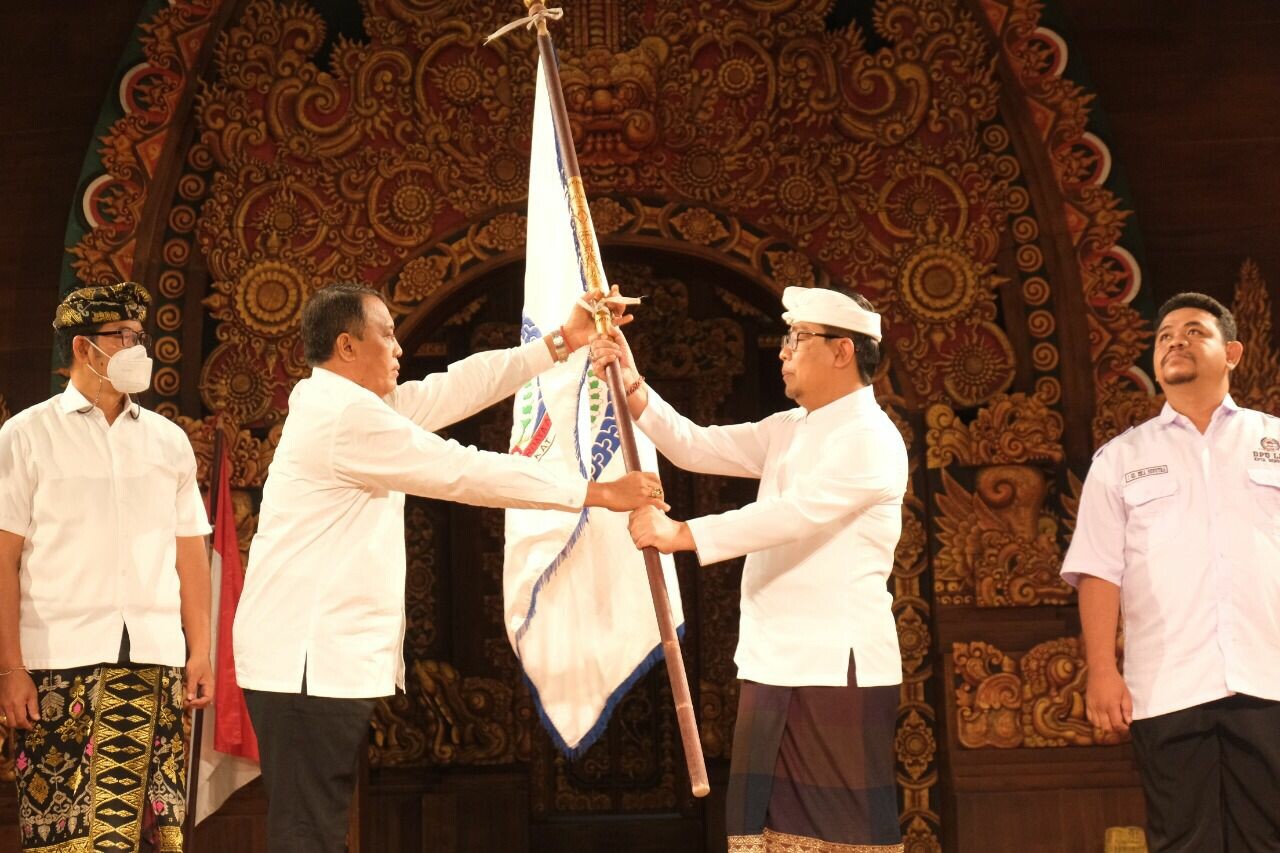 Pelantikan pengurus LPM Denpasar, Jumat (29/7).